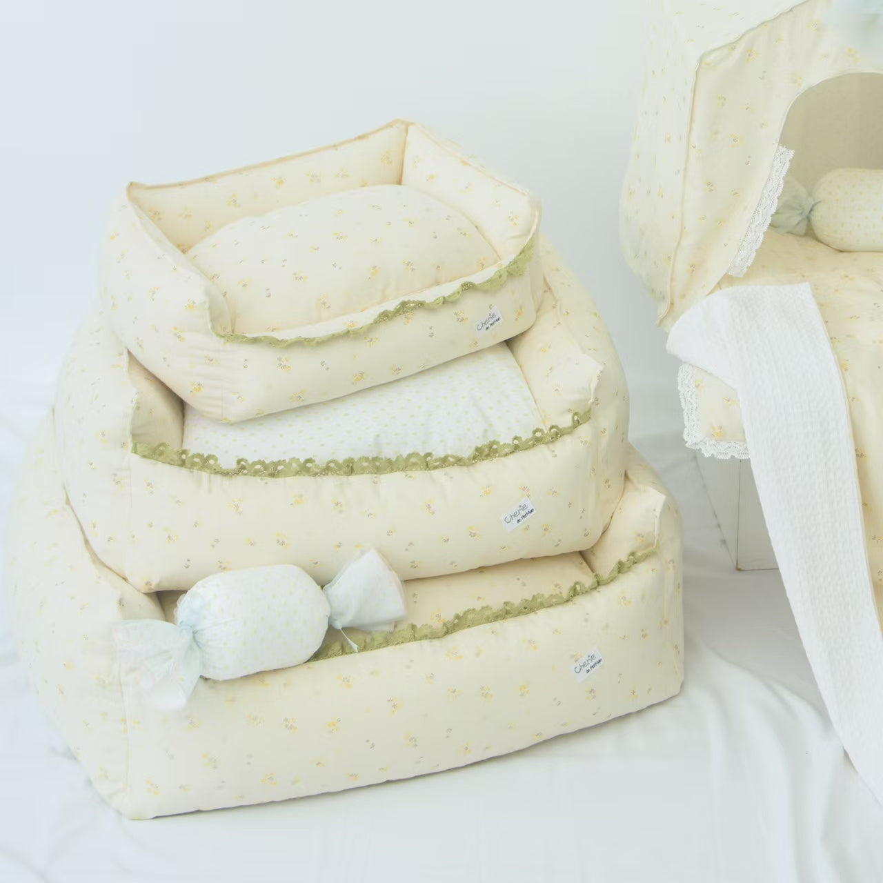 Petman The Garden of Eden Pet Soft Bed