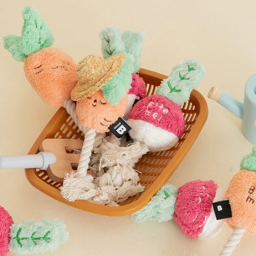 Bite me Root Vegetable Toys (2 colors) - kikiandpuppies