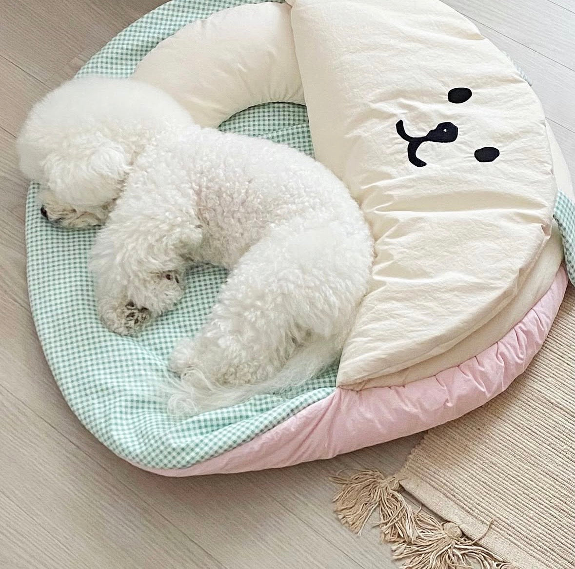 Taaffe Hug Me Snuggle Blanket Check - kikiandpuppies