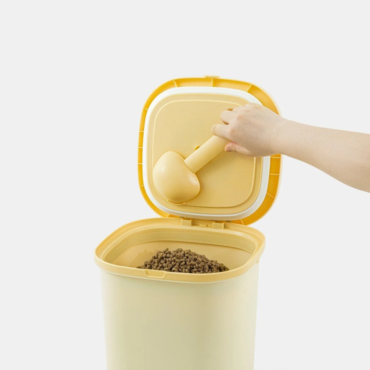 Mango Pet Food Container - kikiandpuppies