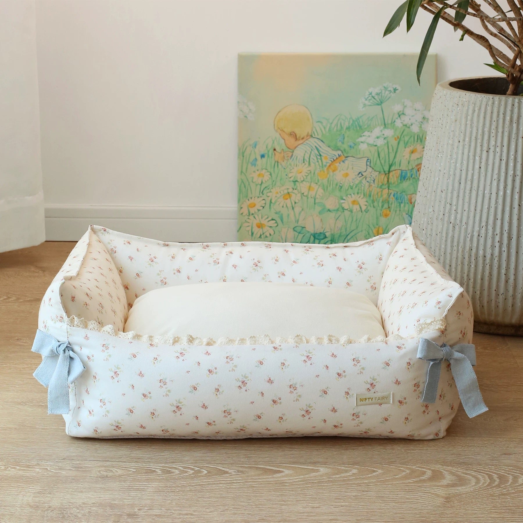 Nifty Fairy Floral Pet Bed