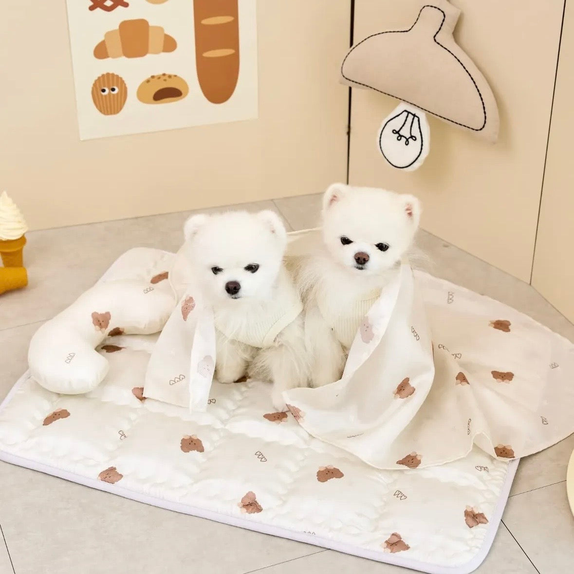 Teddy Bear Dog Cushion Nap Blanket Pad Cat Pillow Quilt Set