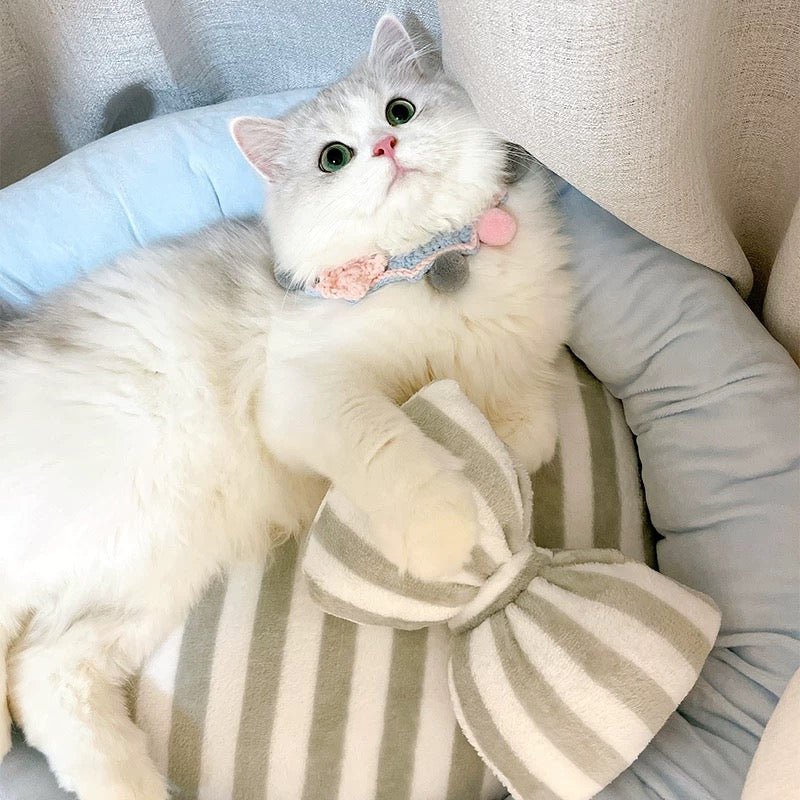 Cute Bow Round Pet Bed and Pillow Set
