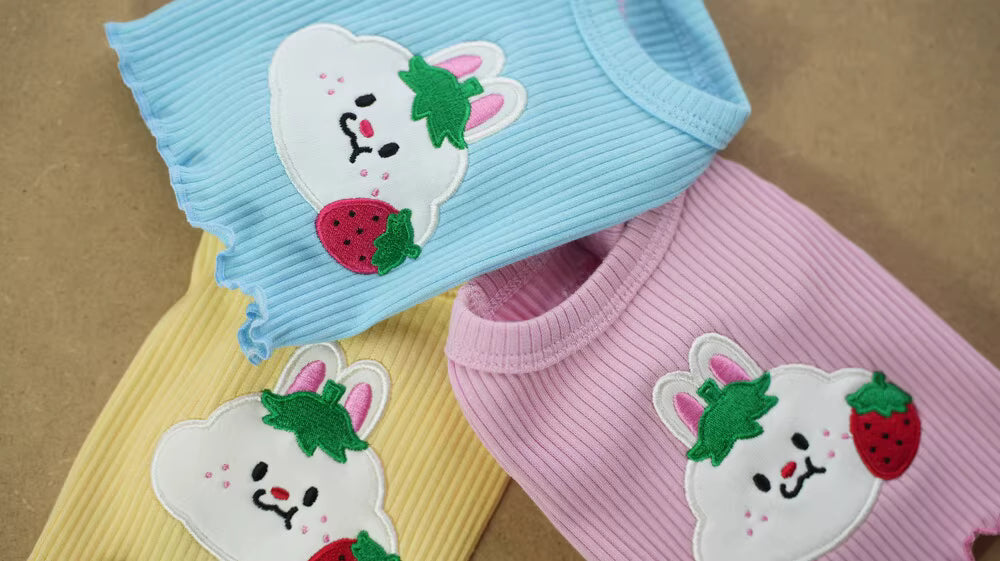 Belele Pet Cute Strawberry Bunny Sleeveless T-Shirt