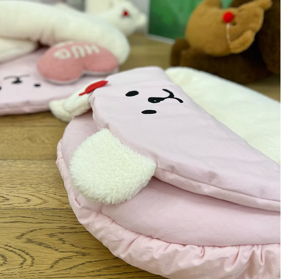 Taaffe Hugme Pet Snuggle Bedding Teddy